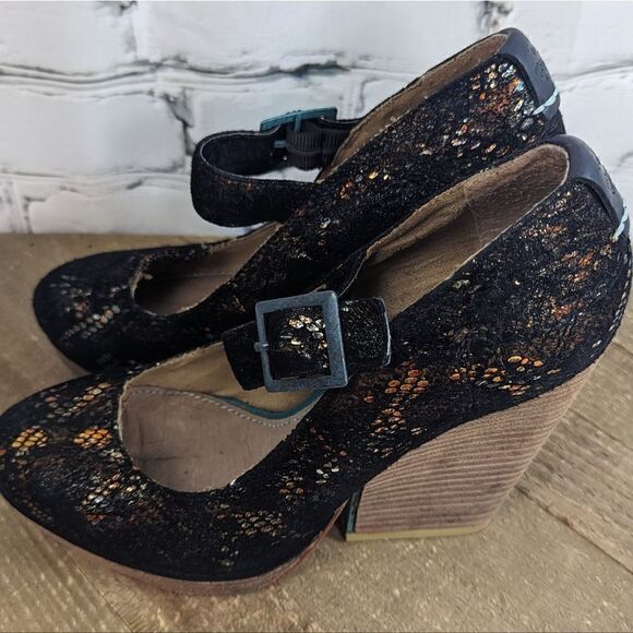 Feud Britannia Handmade shoes Snakeskin print chucky wedge style 6 mary janes - Picture 8 of 10